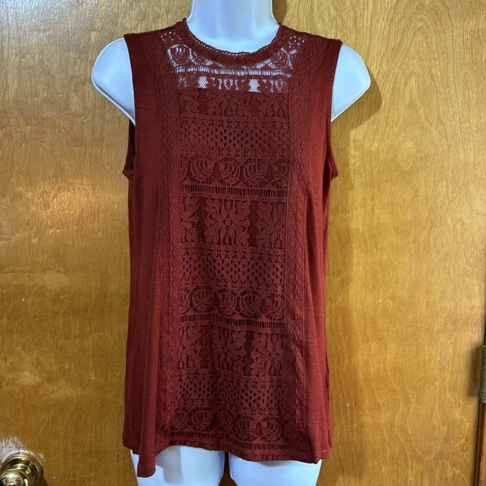 Maurice’s crochet front knit top with keyhole back. Size S. NWT.